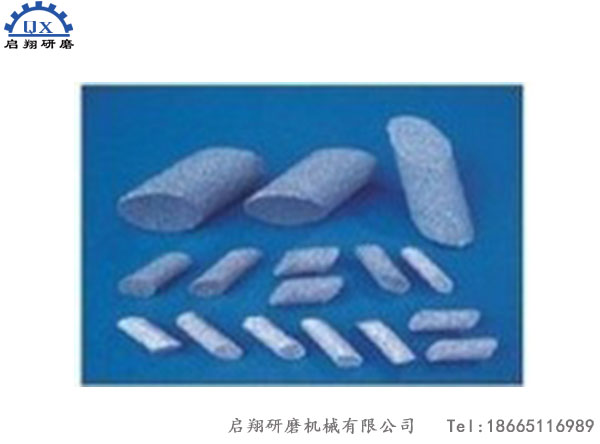 斜圓柱棕剛玉